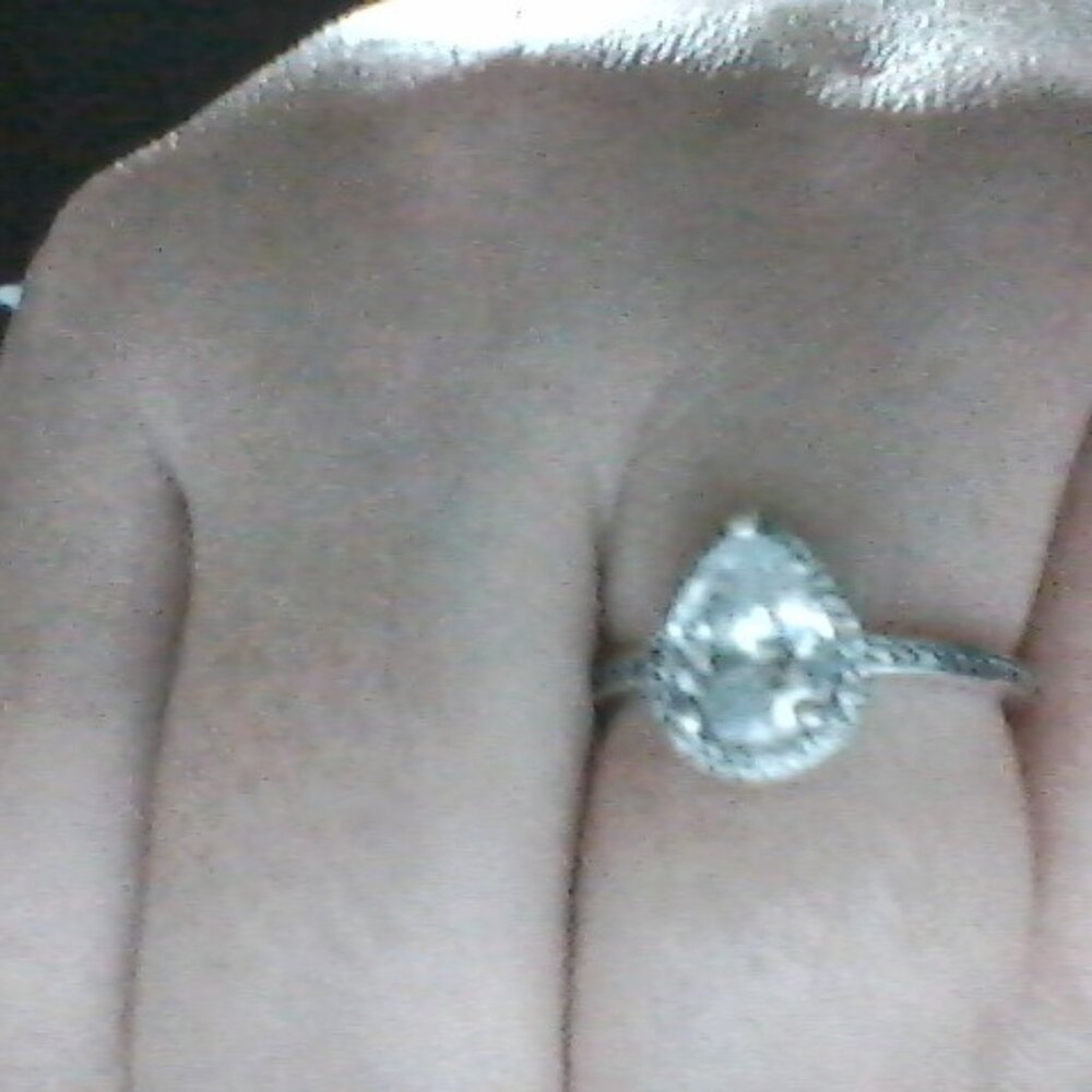 Pandora Sparkling Teardrop Halo RIng
